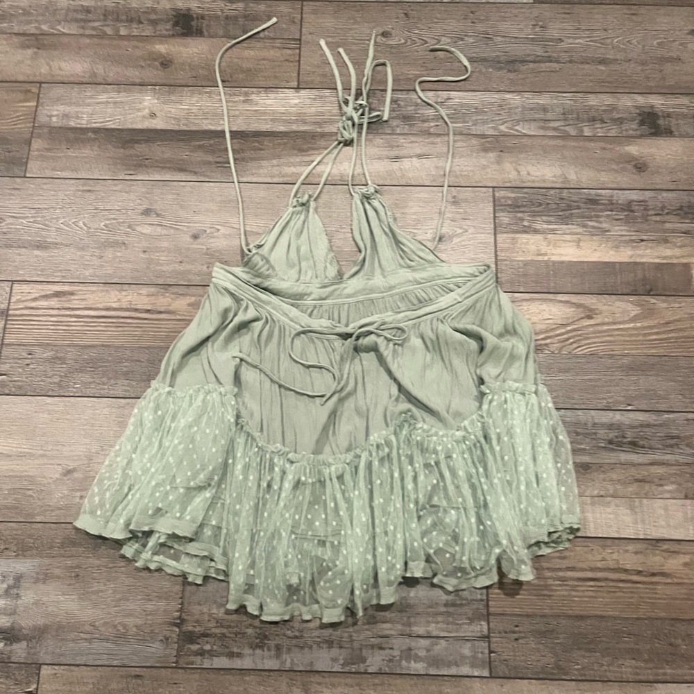 Halter dress - Picture 2 of 3